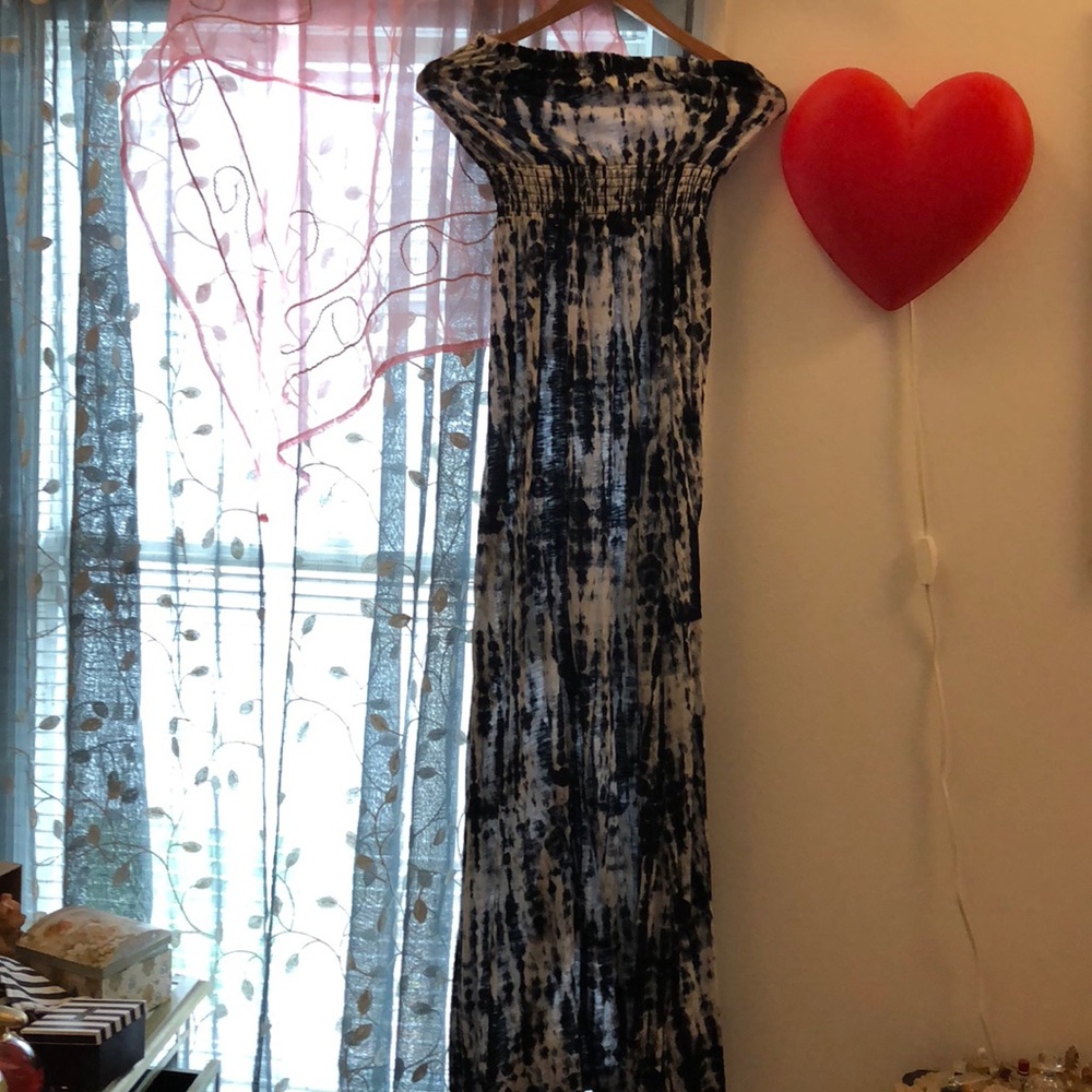Strapless dress